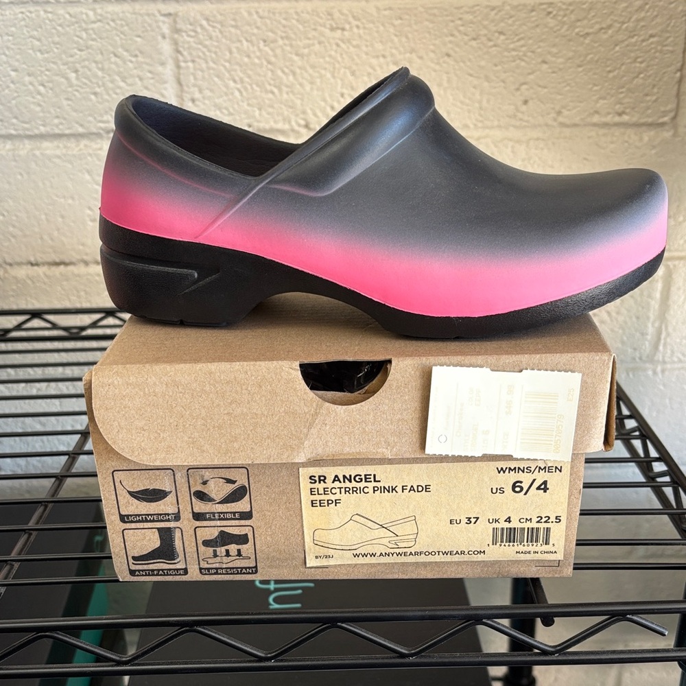 Anywear/Nursing Shoe/Angel/ Black and Pink Gradient Clogs/Size 6
